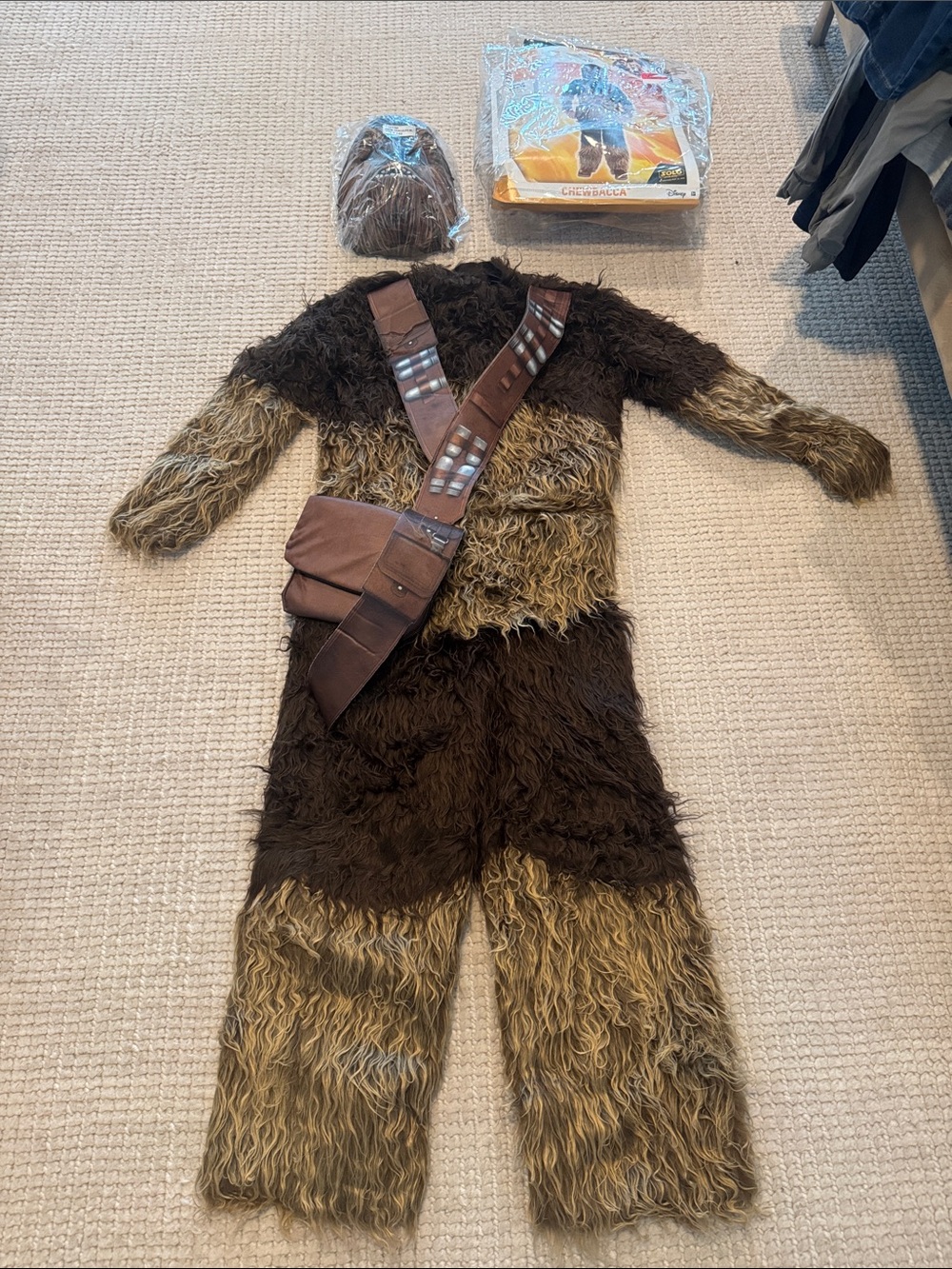 Kids Star Wars Chewbacca Costume with Bandolier. Size Large 12/14
